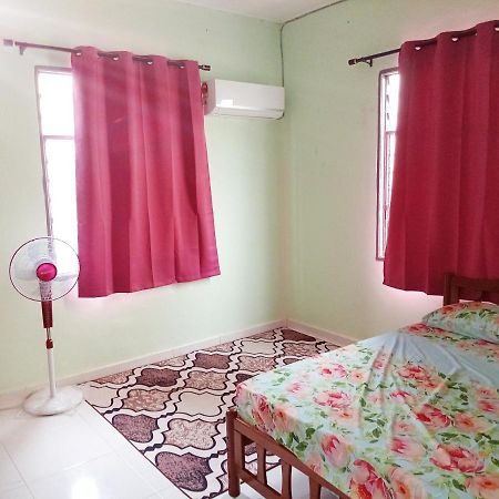 Homestay Wan Z Kuala Terengganu Extérieur photo