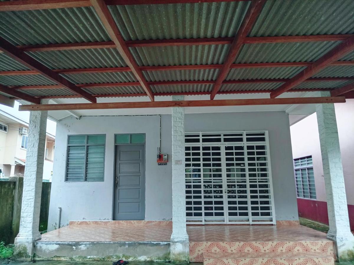 Homestay Wan Z Kuala Terengganu Extérieur photo